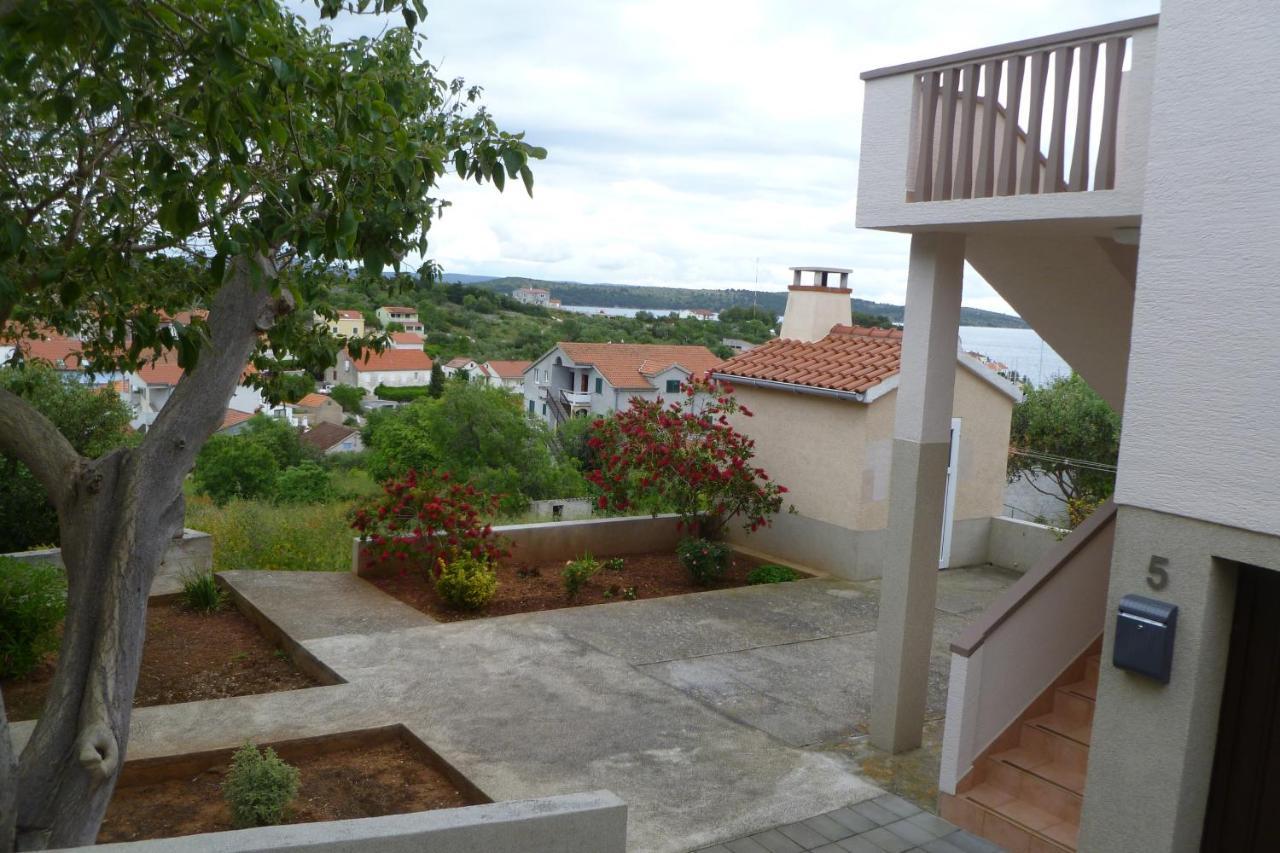 Apartments With A Parking Space Sali, Dugi Otok - 8154 外观 照片