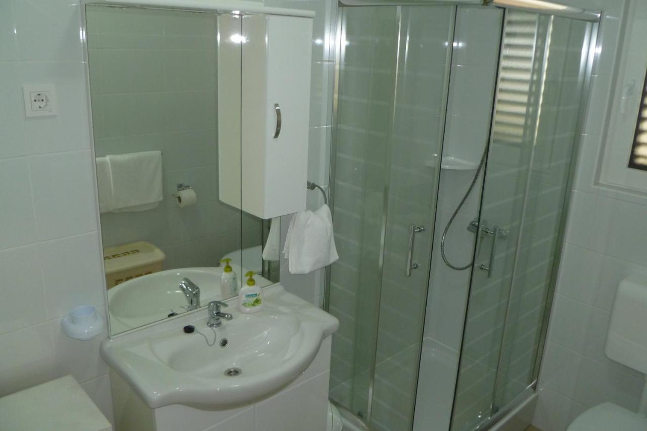 Apartments With A Parking Space Sali, Dugi Otok - 8154 外观 照片